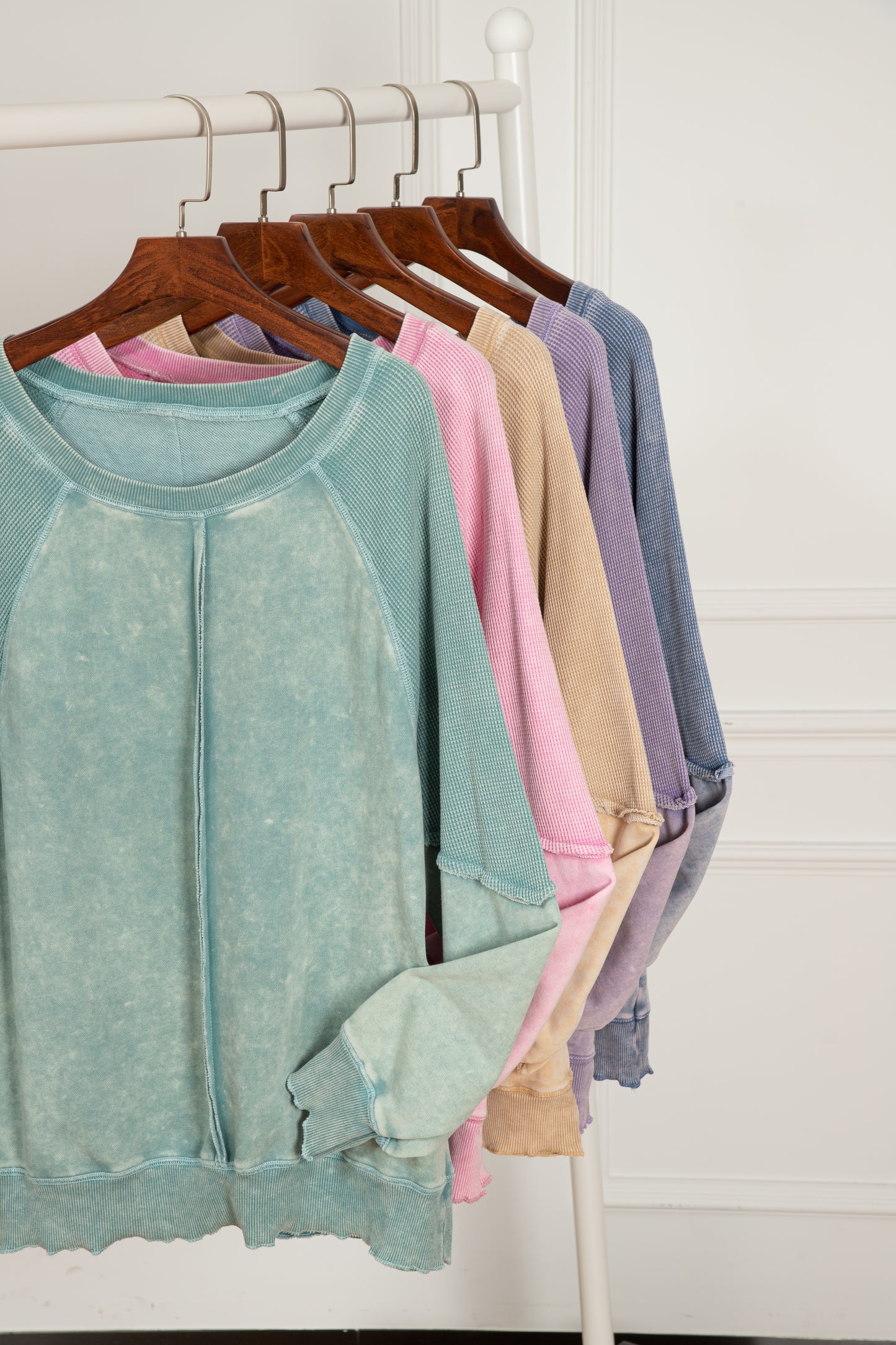 Light Grey Solid Waffle Knit Patchwork Raglan Sleeve Sweatshirt