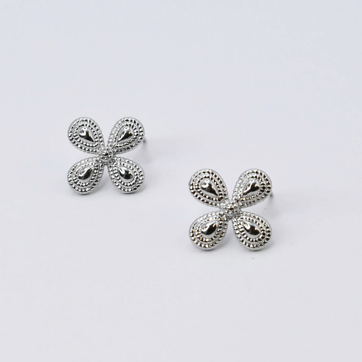 Lily Blush Silver Stud