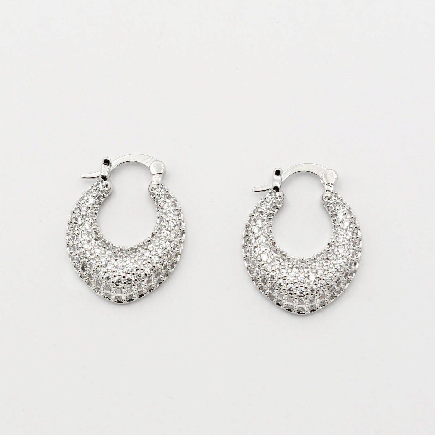 Pave Silver Loop G22