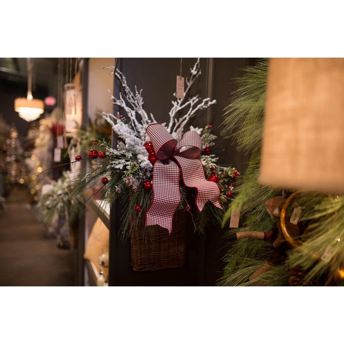 11" x 17" Wicker Basket w/Handle