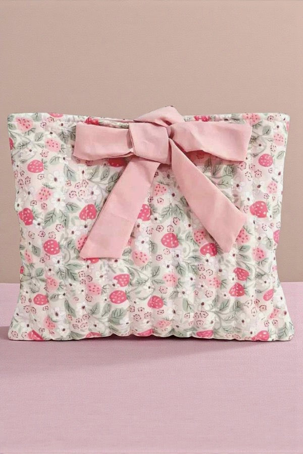 SC - Hannah Strawberry Floral Bible Cover