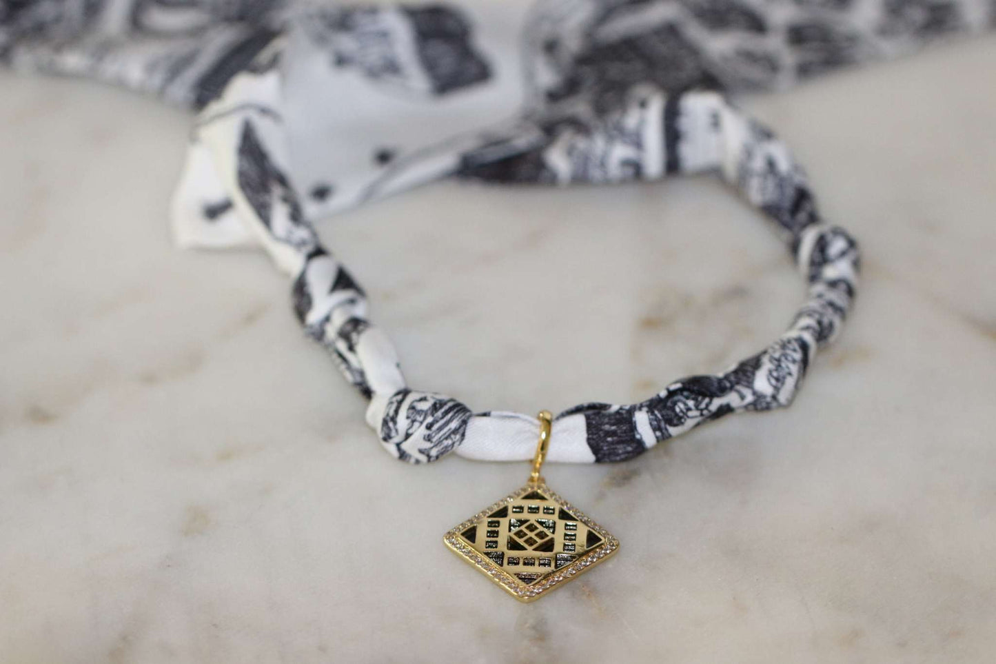 Metropolitan Luxe Scarf Necklace