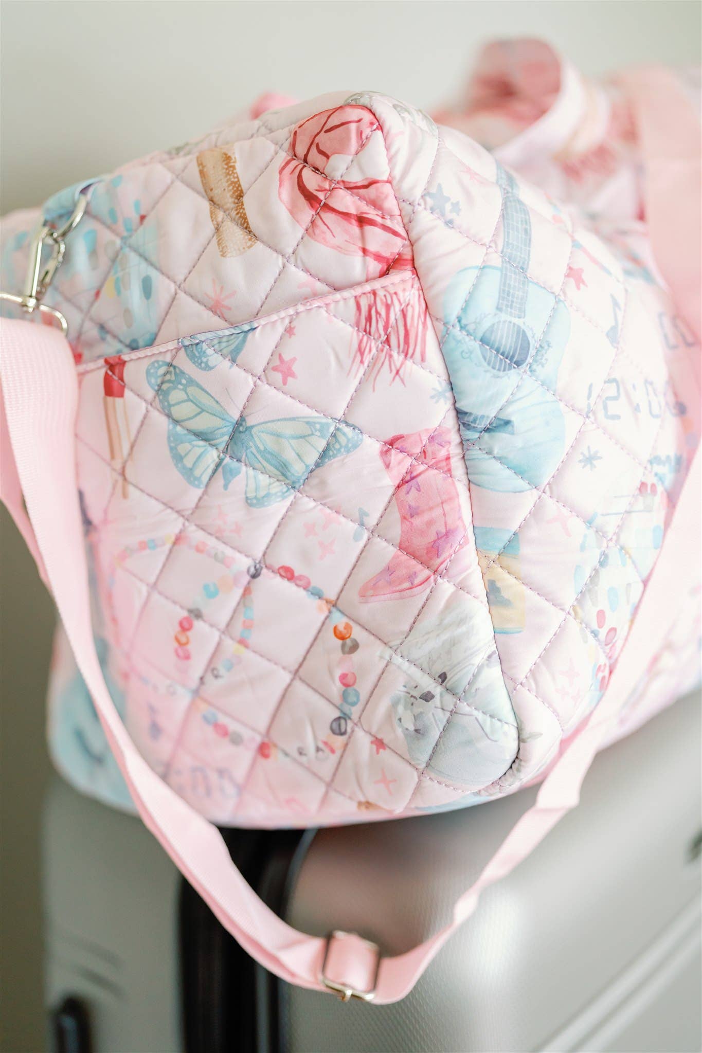 Gracefully Made Art - Eras Quilted Duffle