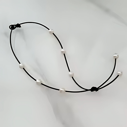 Driftwood Pearl Leather Necklace - Western Style