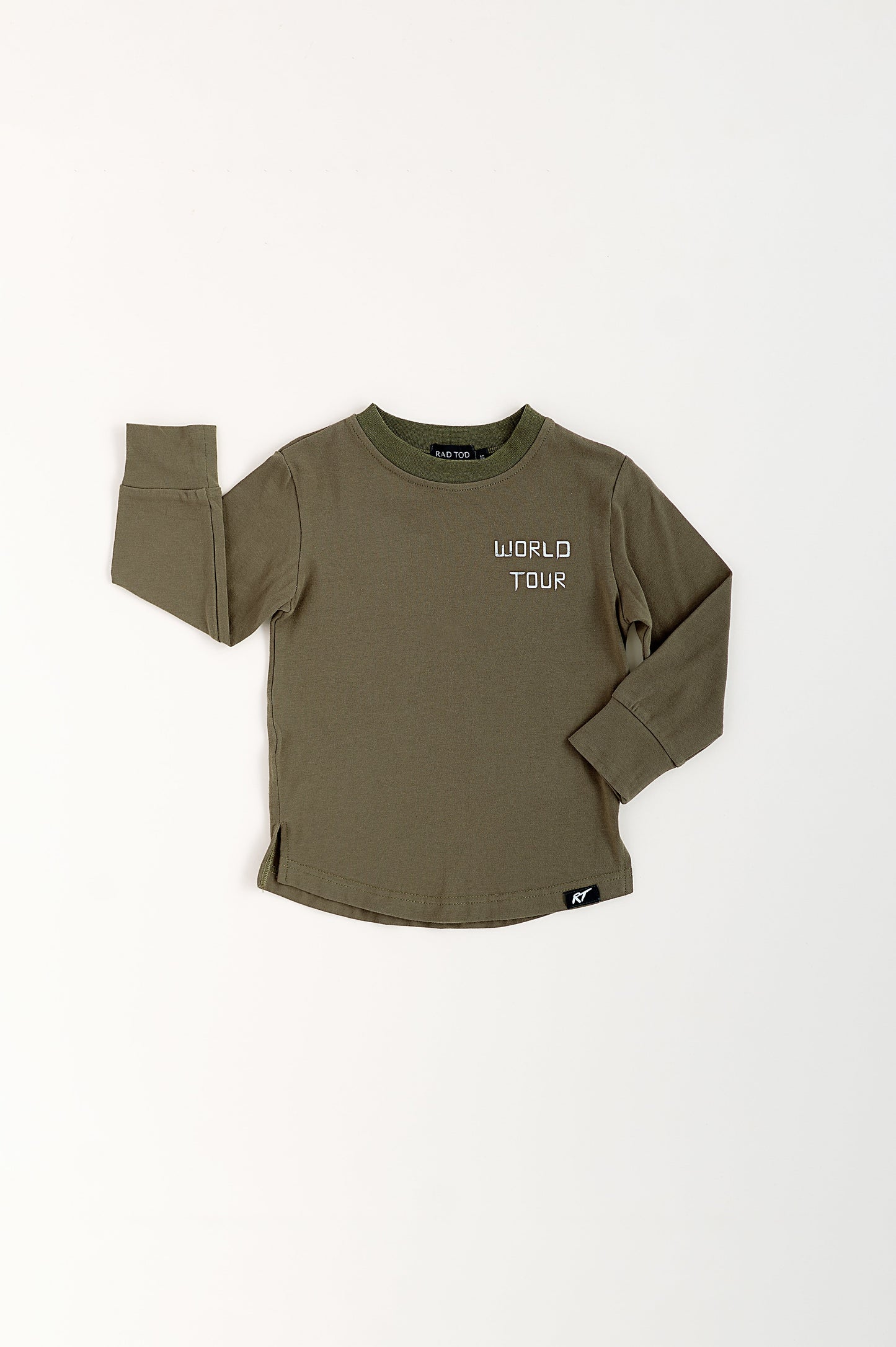 WORLD TOUR LONG SLEEVE TEE