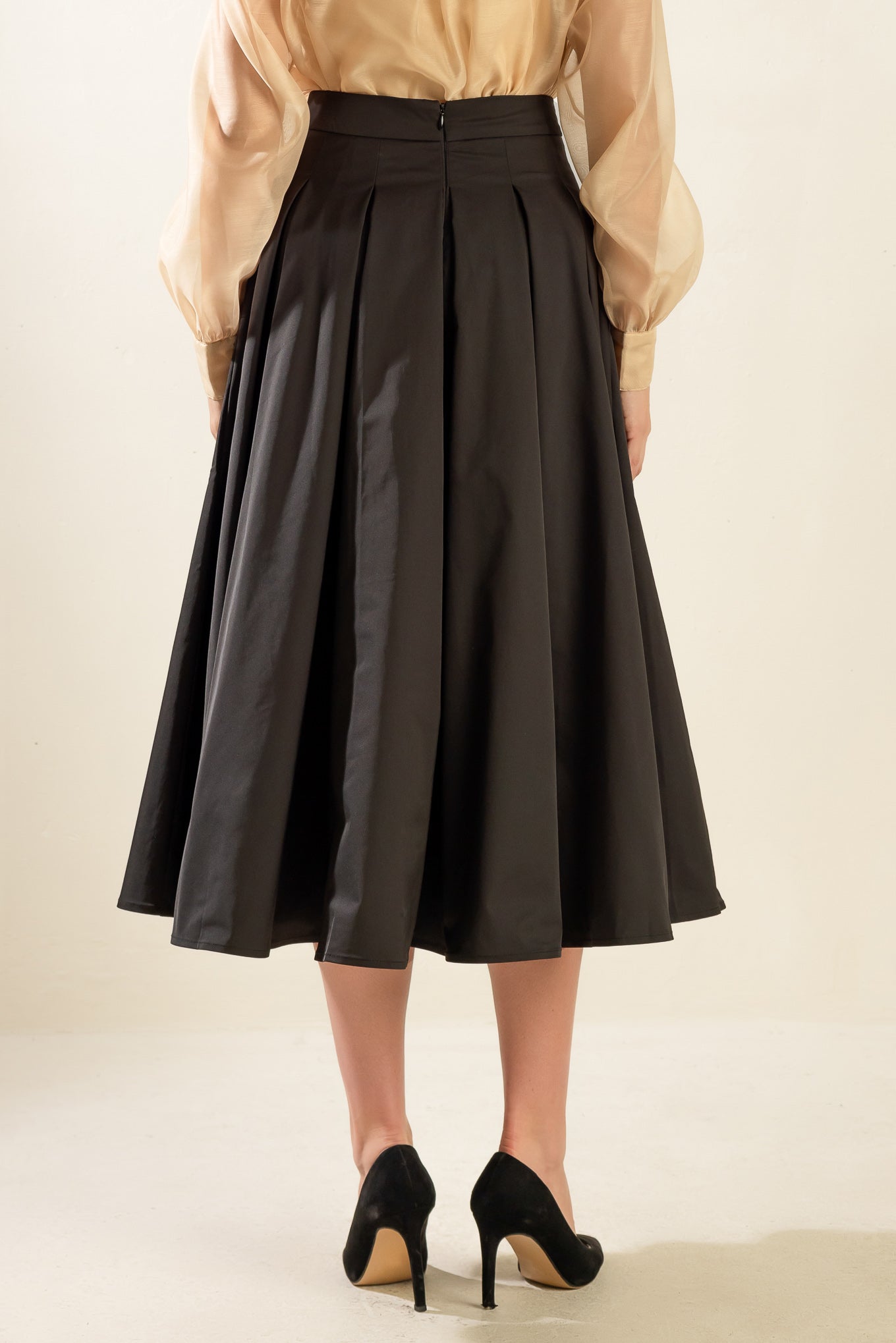 DANCE WITH DESTINY WOVEN MIDI SKIRT