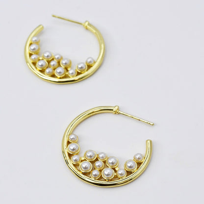 Halo Pearls Hoop E39