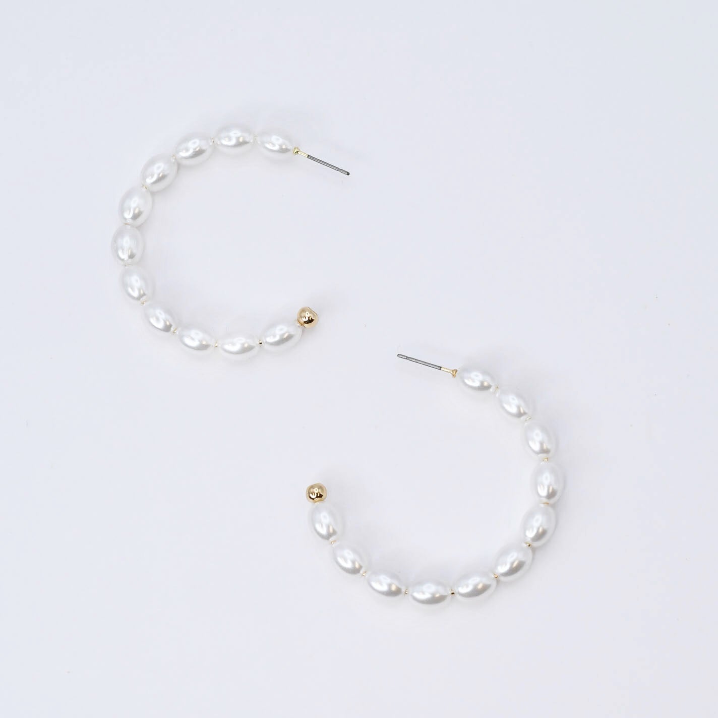 Pearl Chic Hoop