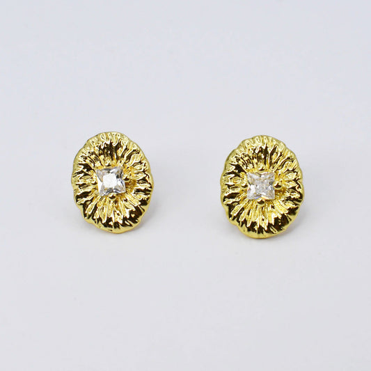 Victoria Stud Gold