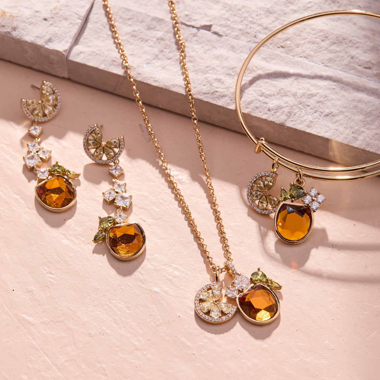 Spritz O Clock Necklace