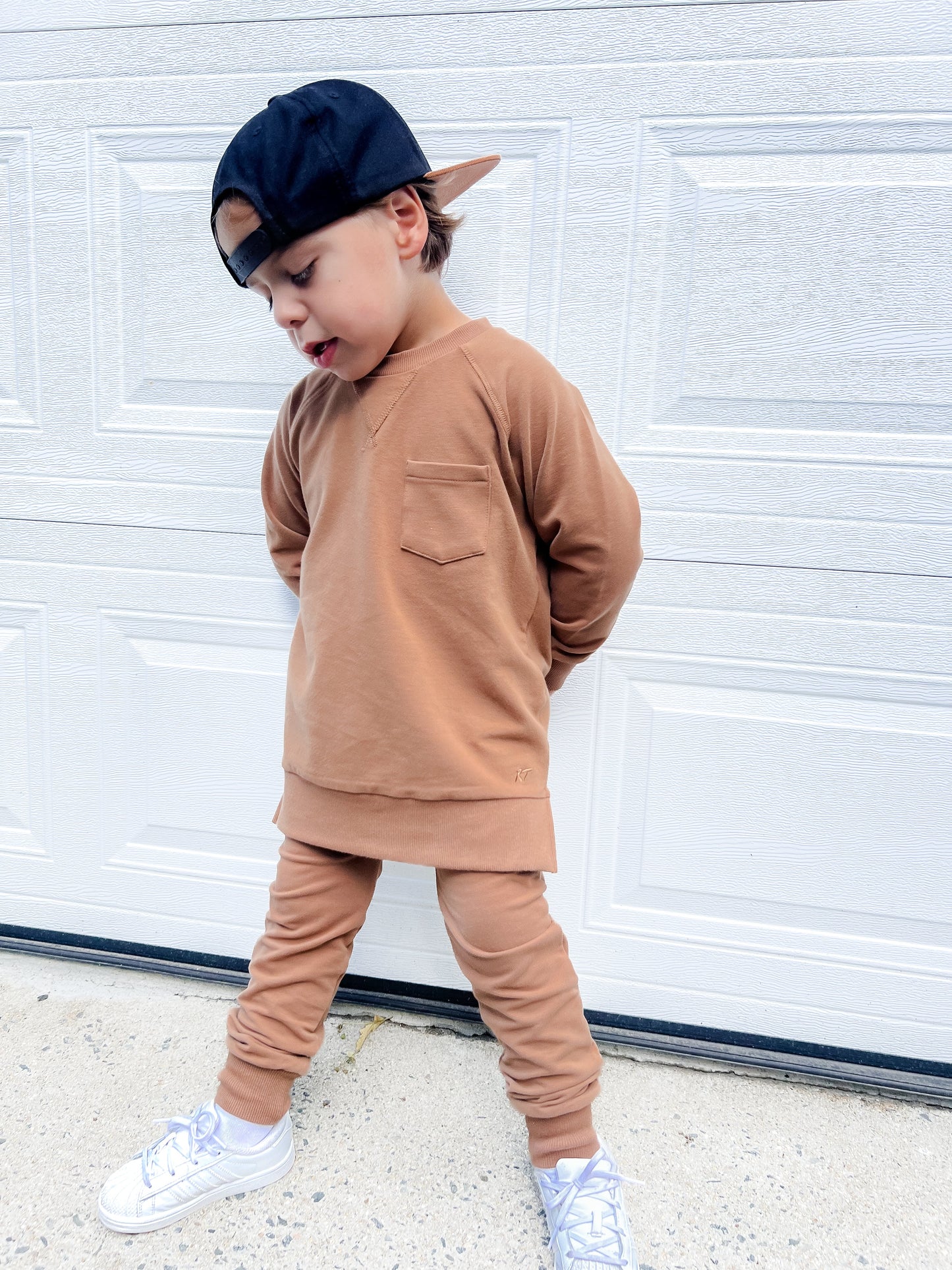 ORGANIC COTTON CREWNECK -  ALMOND