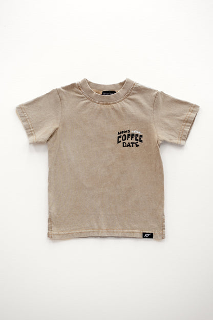 MOMS COFFEE DATE ACID WASH TEE