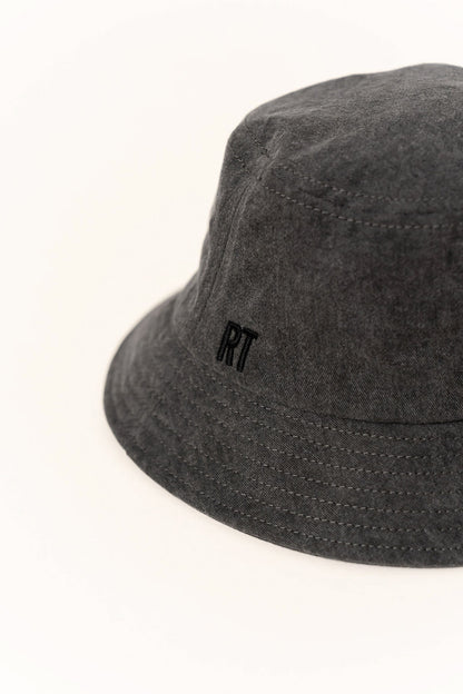 LITTLE LEGEND BUCKET HAT